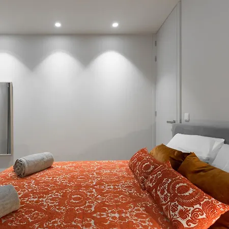 Host Wise - Charming Luxurious Flat With Garage Porto