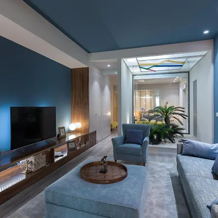 Apartment Host Wise - Charming Luxurious Flat With Garage *
